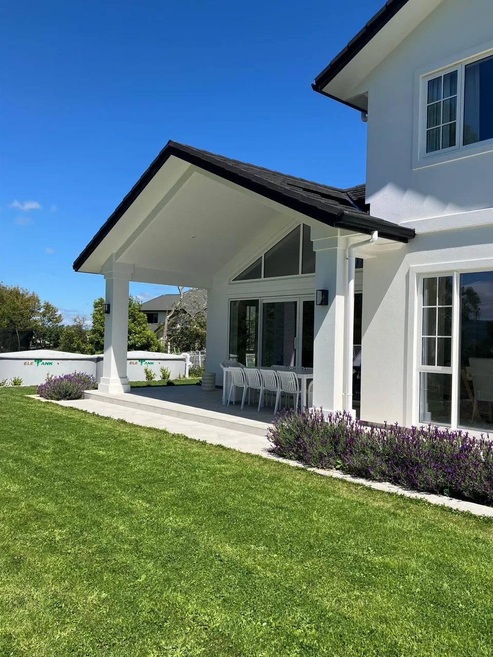 Outdoor spaces blending in with the landscape